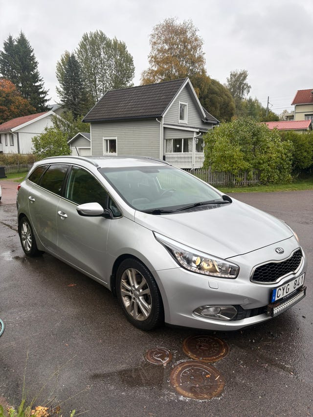 Kia Ceed 2013 – bild 3