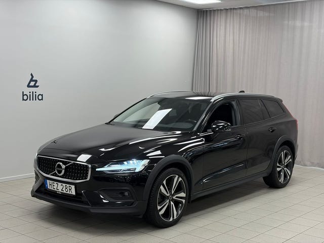 Volvo V60 Cross Country 2021