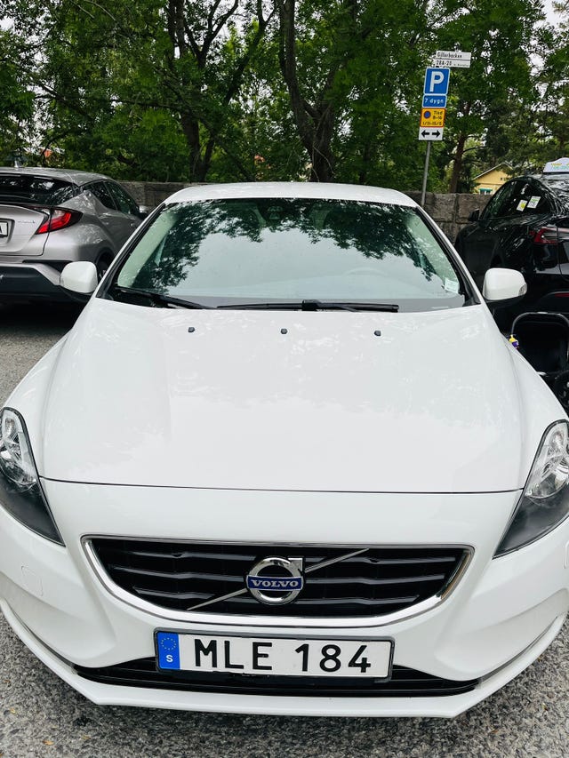 Volvo V40 2014