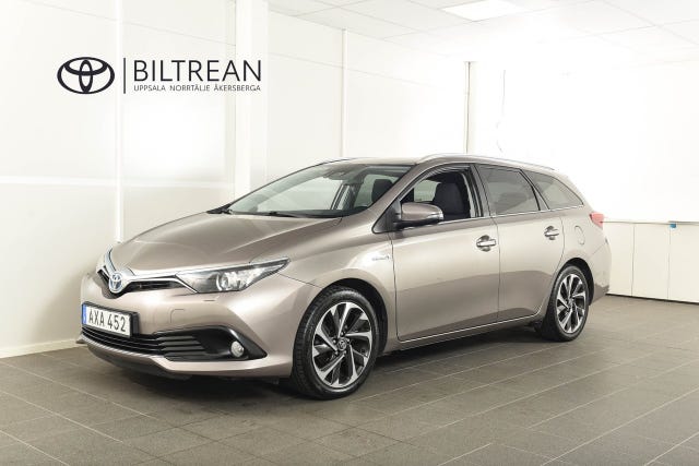 Toyota Auris 2015