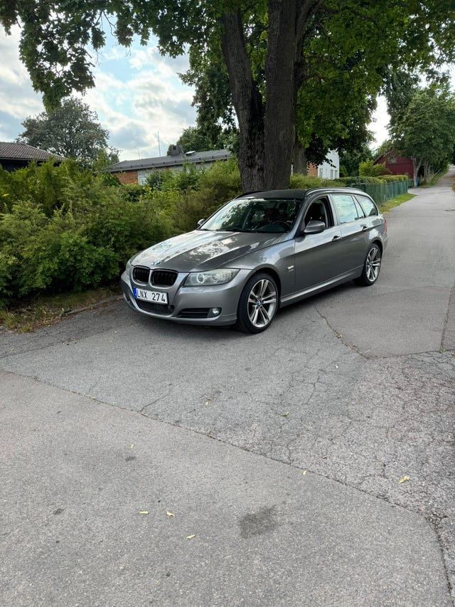 BMW 320d 2011