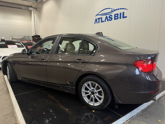 BMW 320d 2012 – bild 3