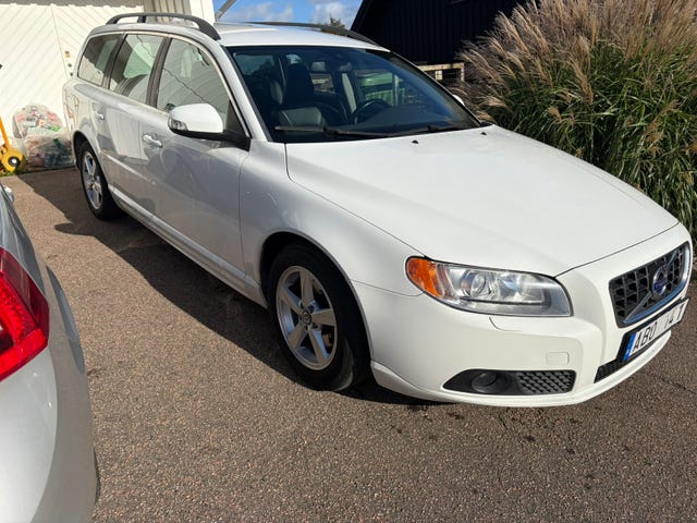 Volvo V70 2010