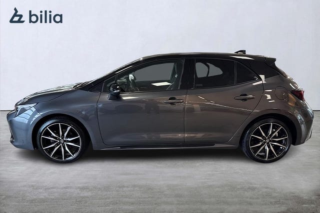 Toyota Corolla 2023 – bild 3