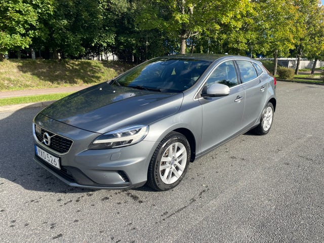 Volvo V40 2018