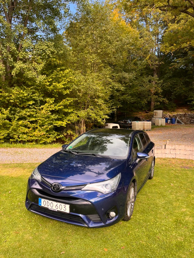 Toyota Avensis 2016