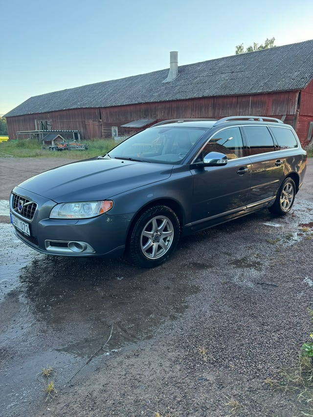 Volvo V70 2010