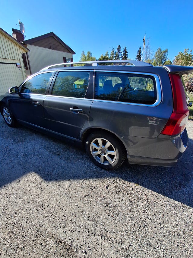 Volvo V70 2011 – bild 2