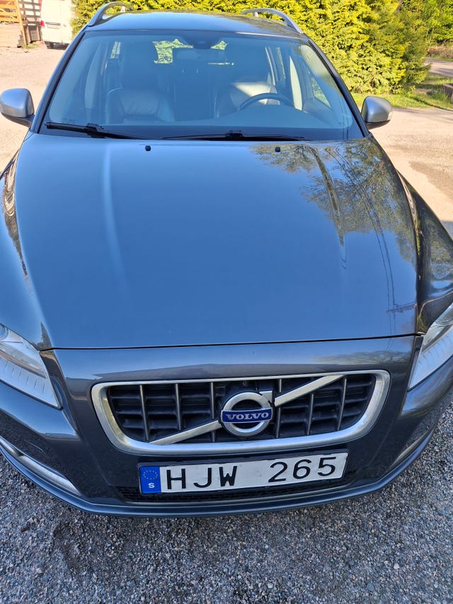 Volvo V70 2011