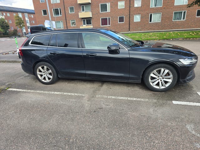 Volvo V60 2022