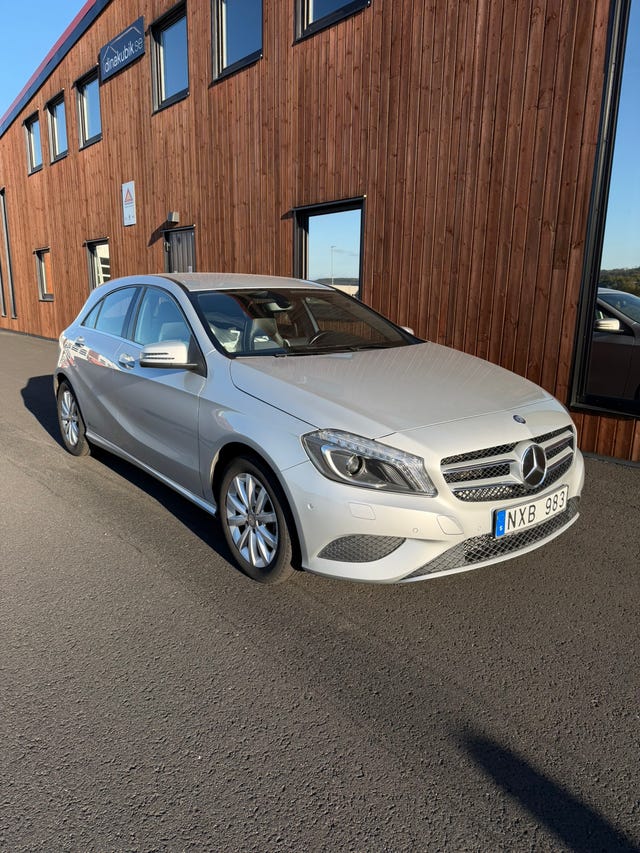 Mercedes-Benz A180 2014
