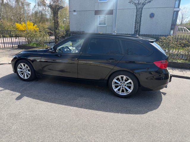 BMW 318d 2014 – bild 4