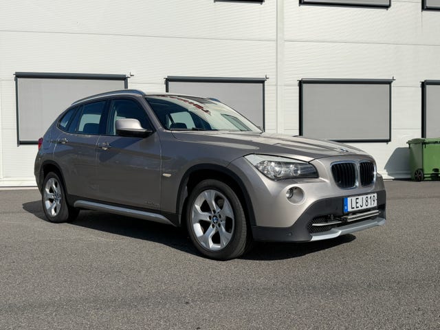 BMW X1 2011