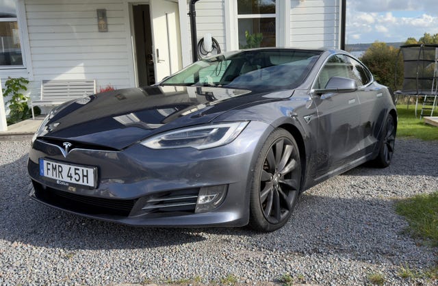 Tesla Model S 2018