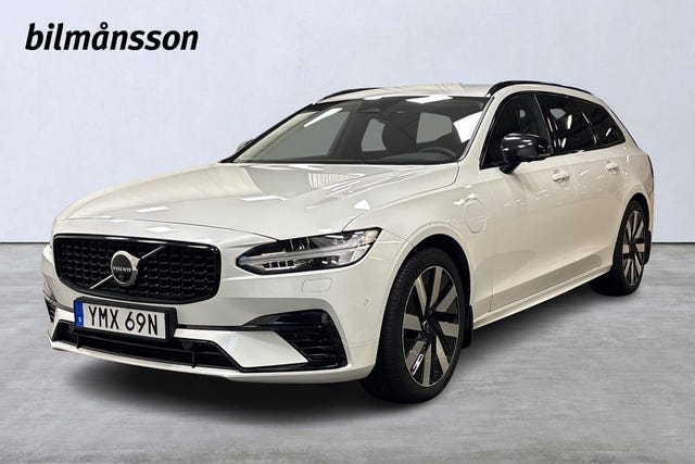 Volvo V90 2025