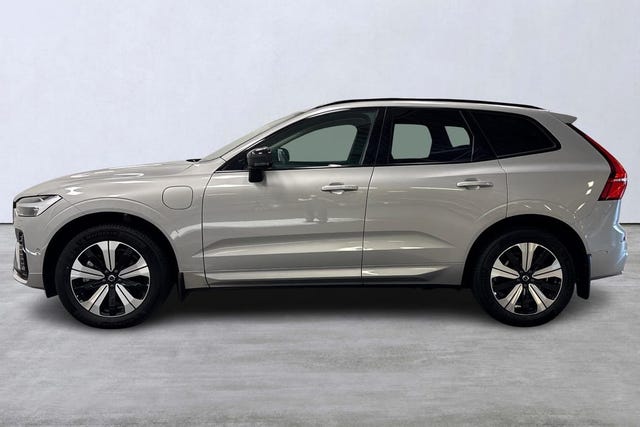 Volvo XC60 2025 – bild 2