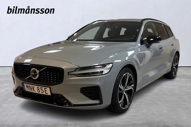 Volvo V60 2025