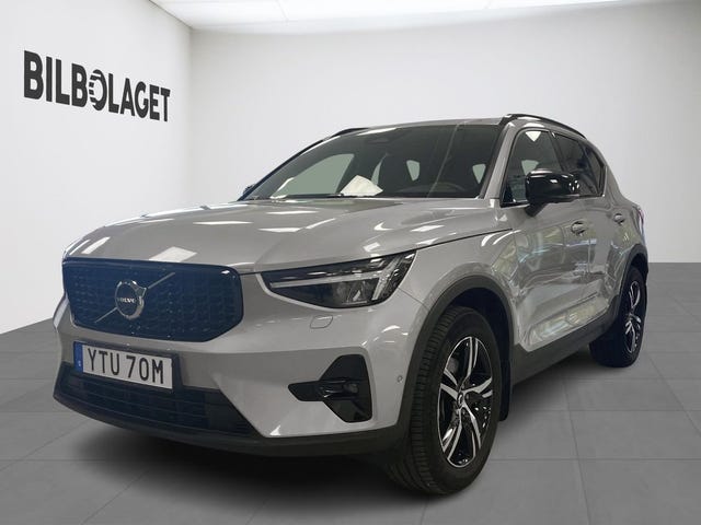 Volvo XC40 2025