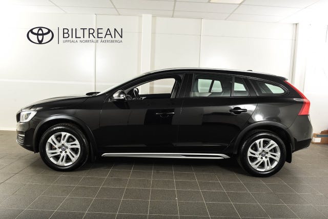 Volvo V60 Cross Country 2018 – bild 2