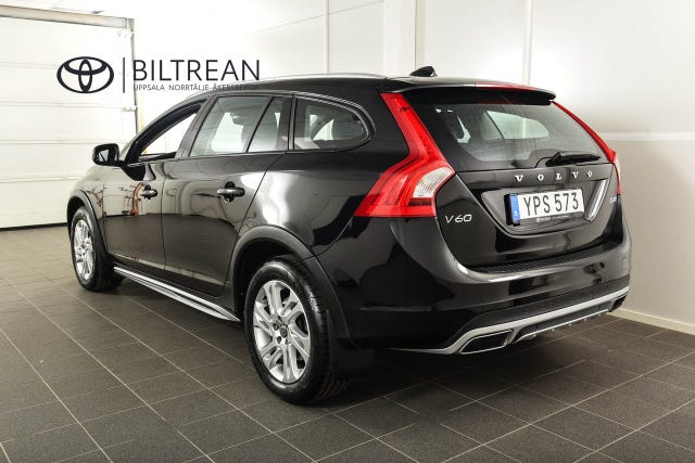 Volvo V60 Cross Country 2018 – bild 3