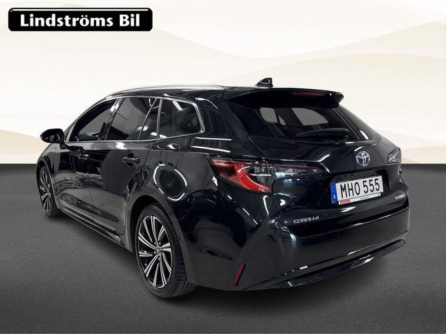 Toyota Corolla 2023 – bild 4