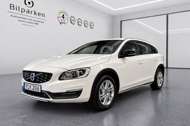 Volvo V60 Cross Country 2018 – bild 4