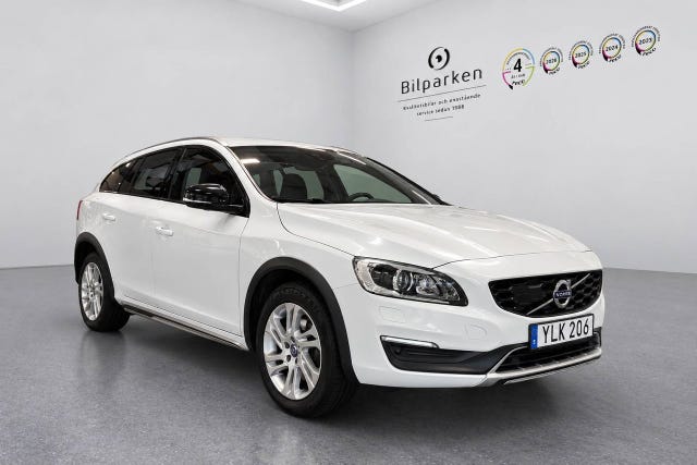 Volvo V60 Cross Country 2018