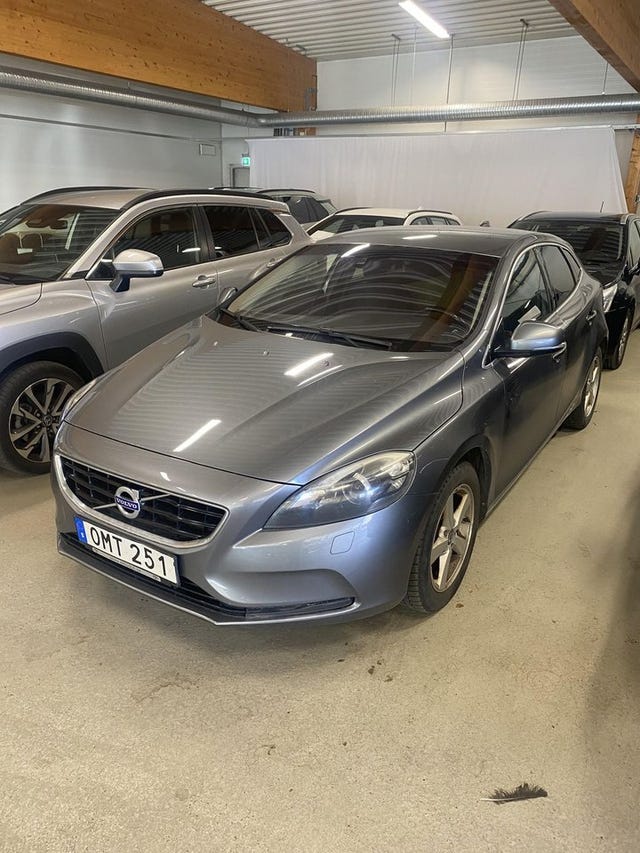 Volvo V40 2015