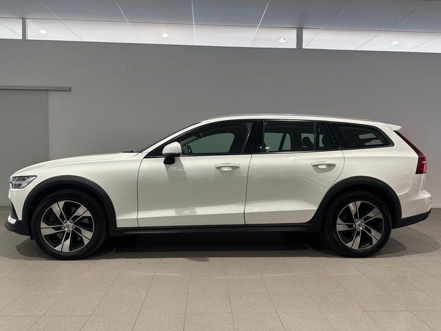 Volvo V60 Cross Country 2020 – bild 2