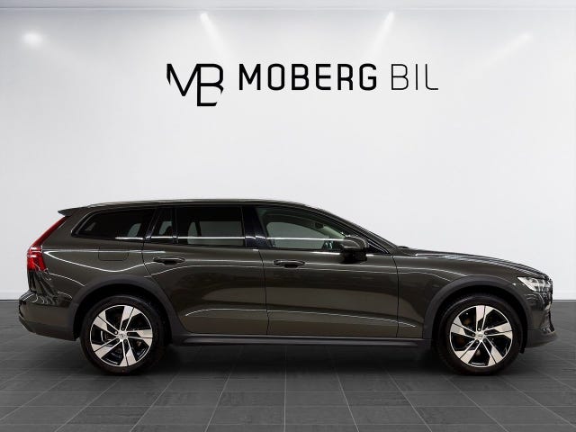Volvo V60 Cross Country 2020 – bild 3