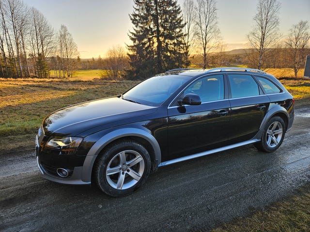 Audi A4 allroad 2011
