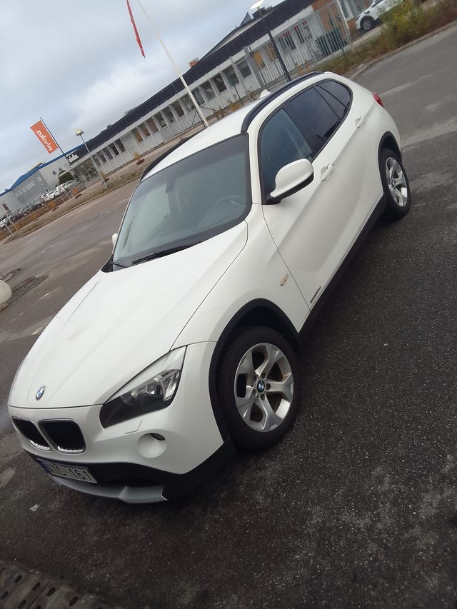 BMW X1 2011