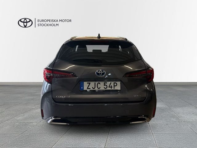 Toyota Corolla 2025 – bild 4