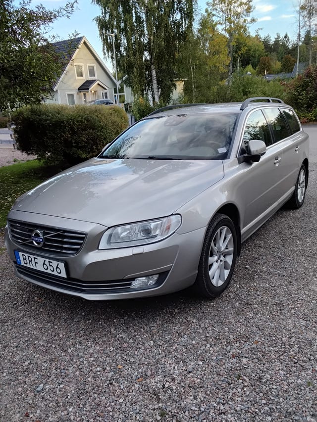 Volvo V70 2016