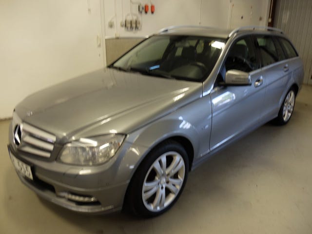 Mercedes-Benz C220 2011