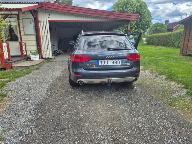 Audi A4 allroad 2010