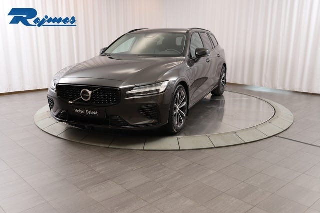 Volvo V60 2025