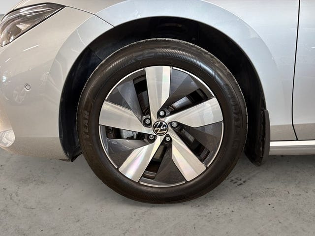 Volkswagen Passat 2025 – bild 4