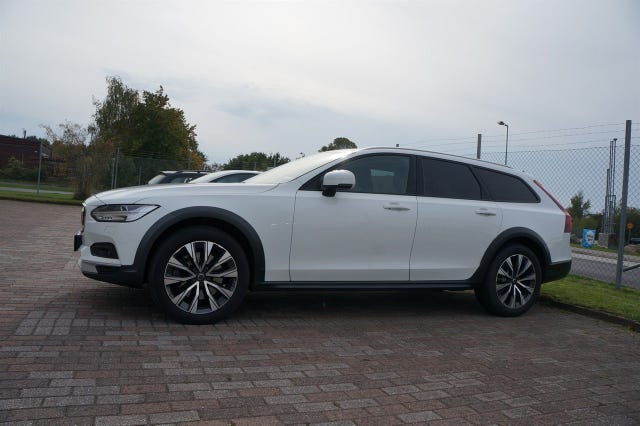 Volvo V90 Cross Country 2021