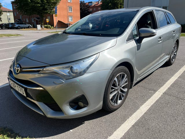 Toyota Avensis 2016