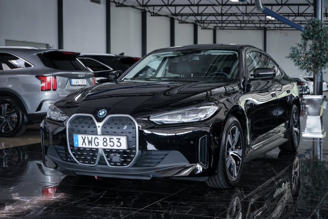 BMW i4 2023