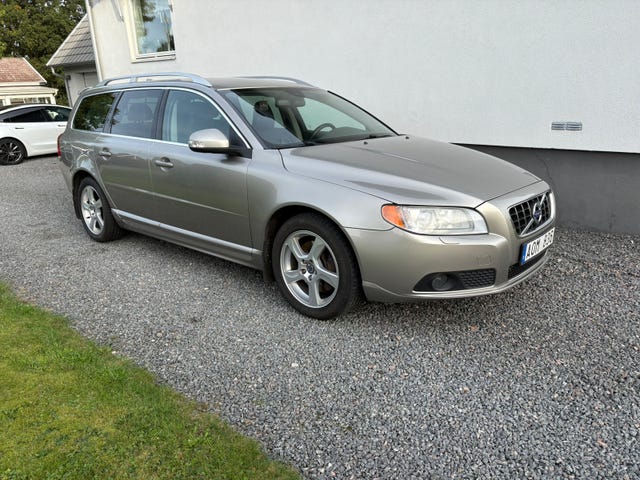 Volvo V70 2011 – bild 2
