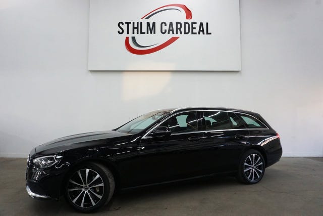 Mercedes-Benz E300 2023