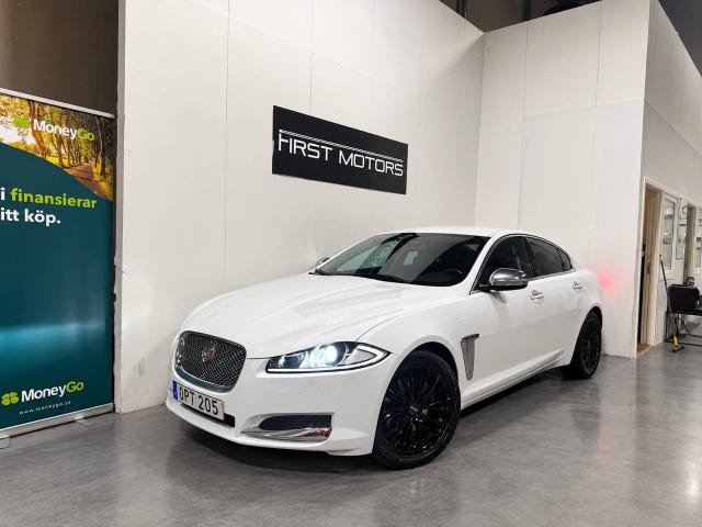 Jaguar XF 2014