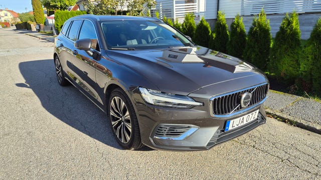 Volvo V60 2023