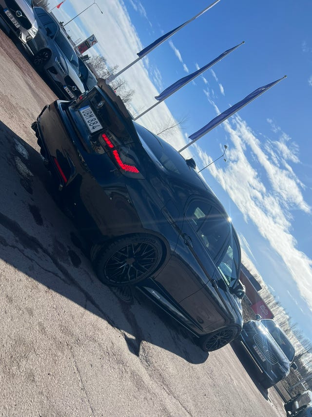 BMW 320i 2019