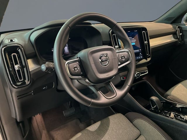Volvo XC40 2025 – bild 4