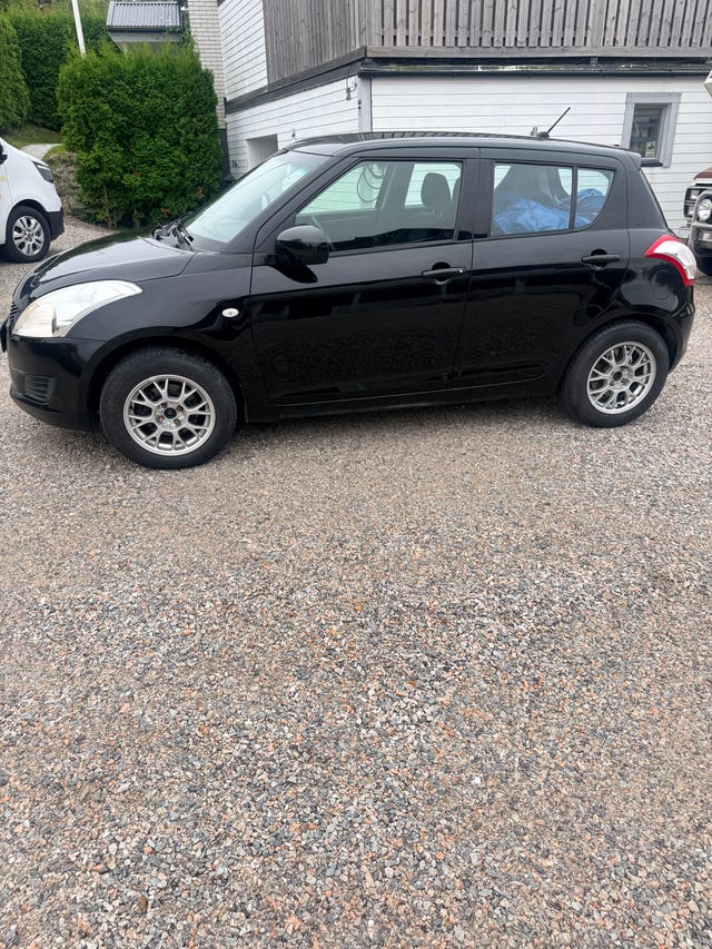 Suzuki Swift 2012