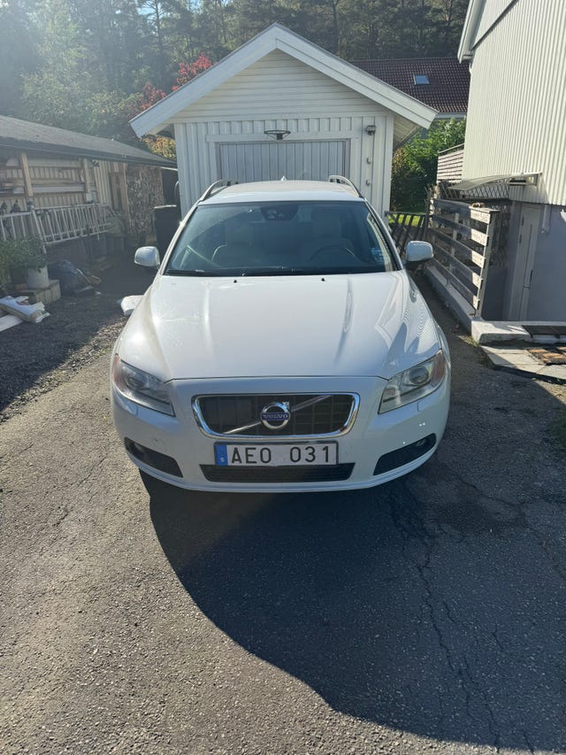 Volvo V70 2013