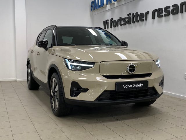 Volvo EX40 2025